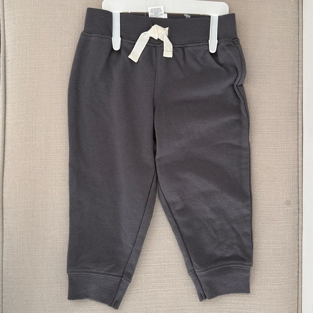 NWT-Carter's 12mo Boy’s Gray and White Fleece Set - Picture 5 of 5